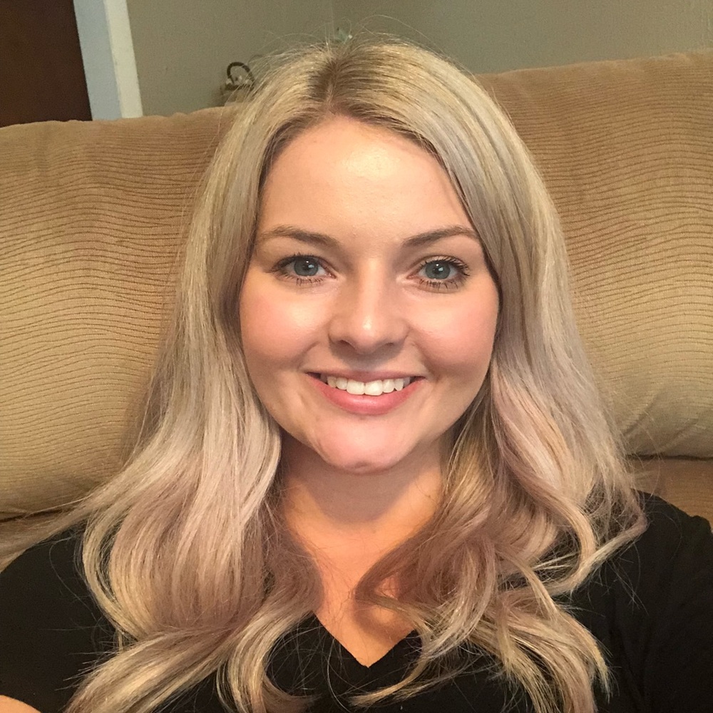 Meet your Posher, Courtney